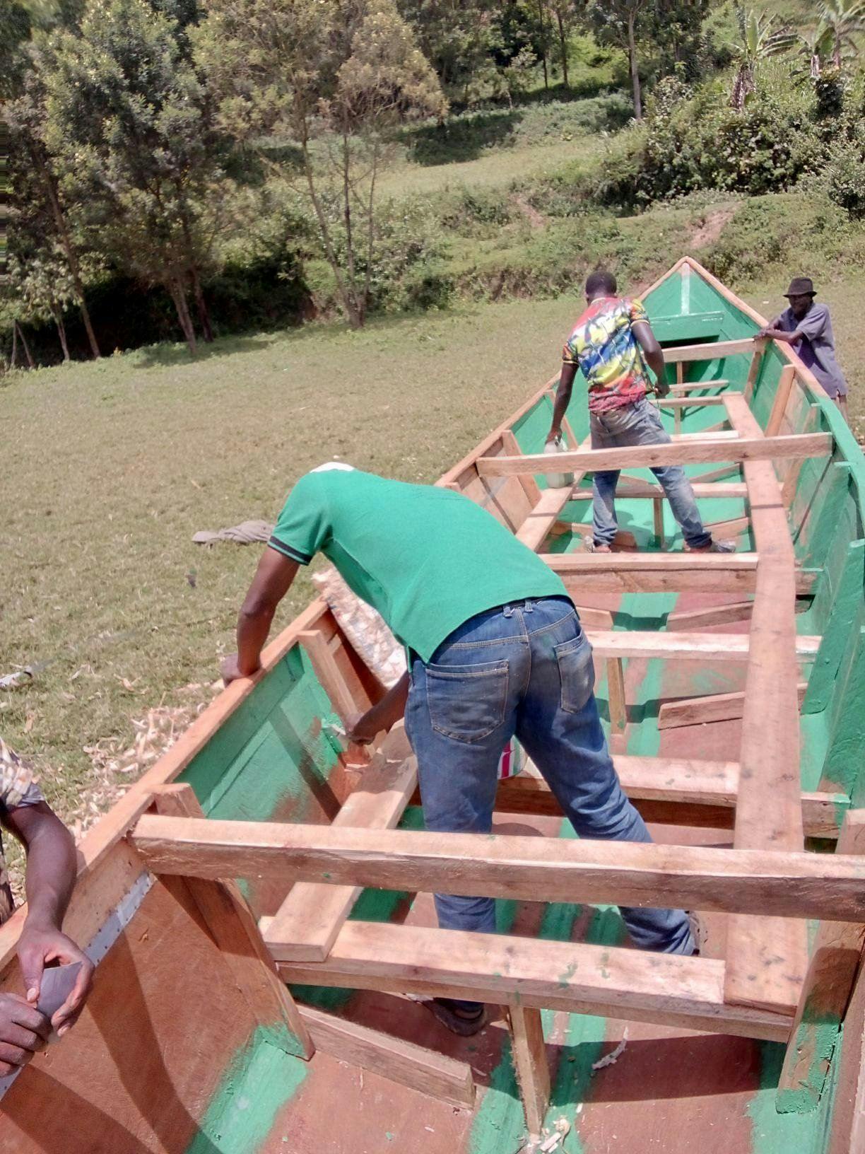 Supporting communities in Lake Bunyoni, Uganda